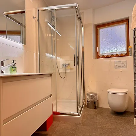 Apartman 3.5 Dmura Bernina